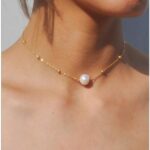 Chargances Women Pearl Choker Necklace Basic Tan Pearl Choker Wedding Bridesmaid Gift Choker Pearl Jewelry for Women and Girls (Silver)