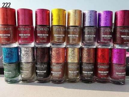 huda beauty focus gilliter nail polish