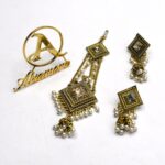 antique Kundan Maang Tikka & Earring with white pearls - Image 3