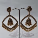 Antique gold jhumki earring - Image 5
