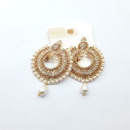 Golden earring for party wear