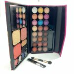 Cai silan eyeshadow & blusher - Image 3