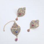 Earings wItH BinDiYa poLkI style