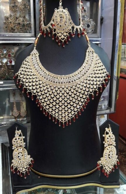 manjoos set golden with cristal